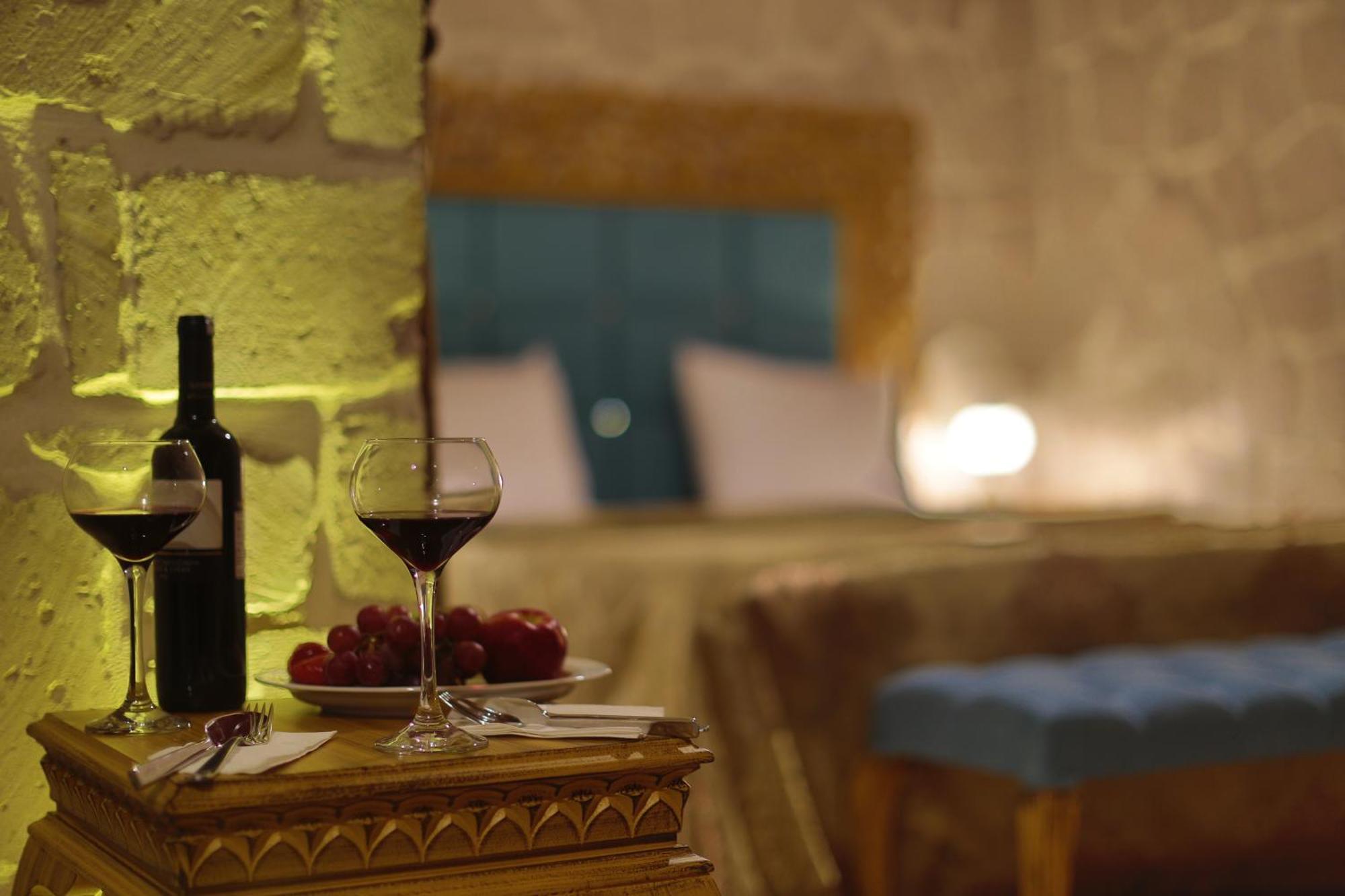 Elevres Stone House Hotel أوروغوبْ المظهر الخارجي الصورة