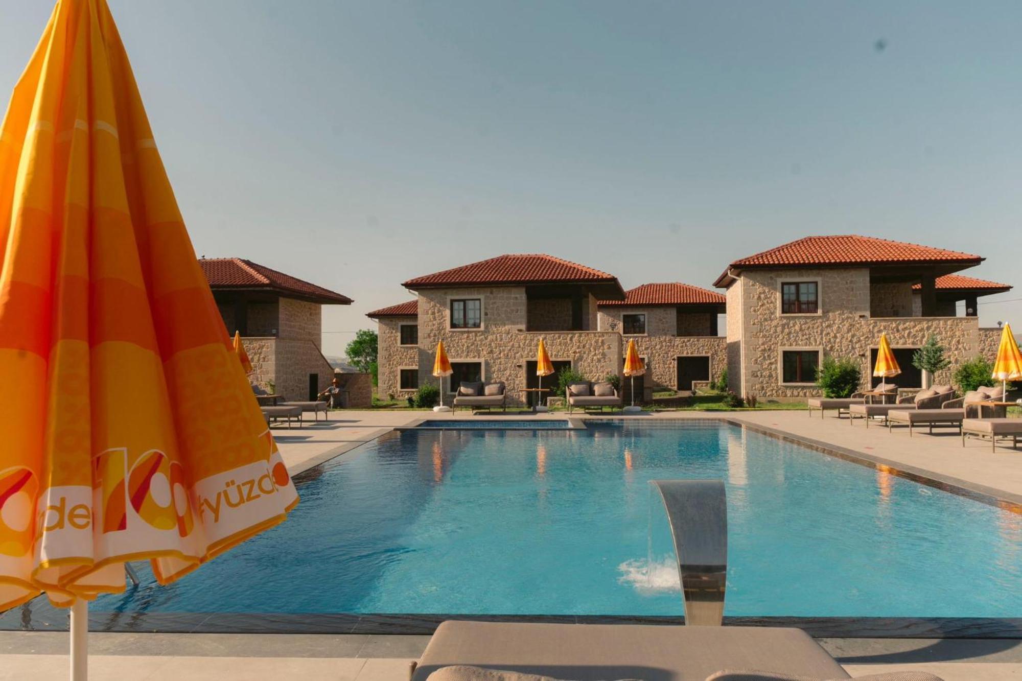 Elevres Stone House Hotel أوروغوبْ المظهر الخارجي الصورة