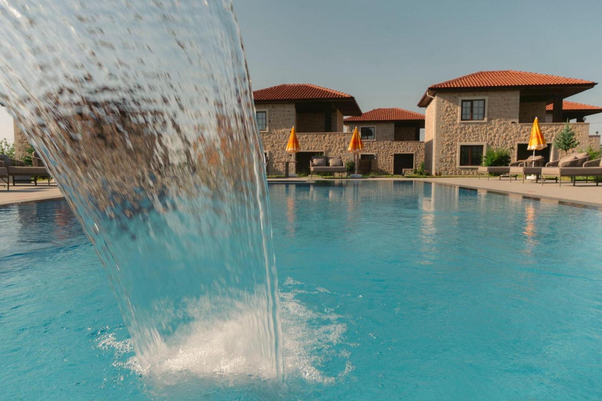 Elevres Stone House Hotel أوروغوبْ المظهر الخارجي الصورة