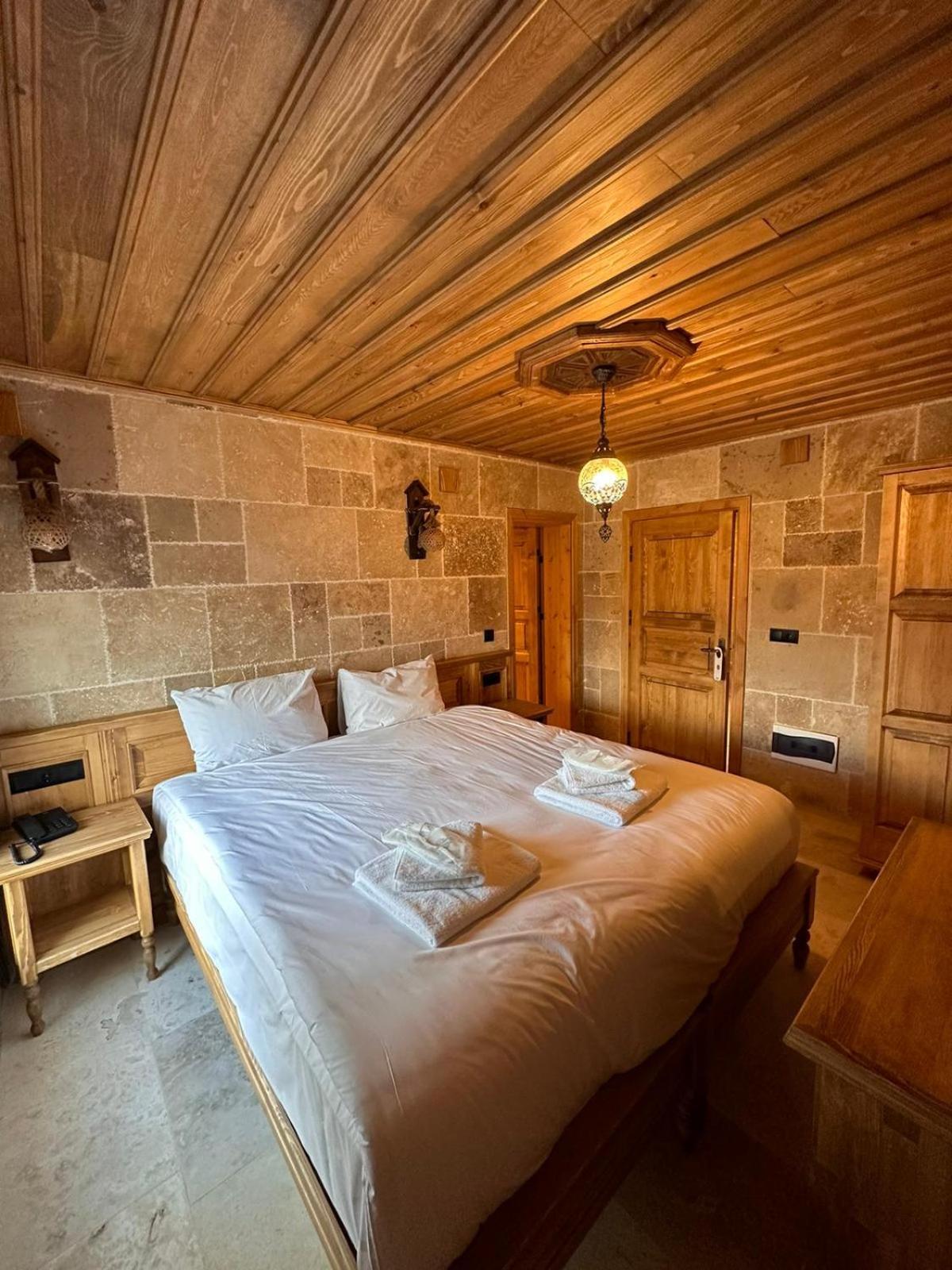 Elevres Stone House Hotel أوروغوبْ المظهر الخارجي الصورة